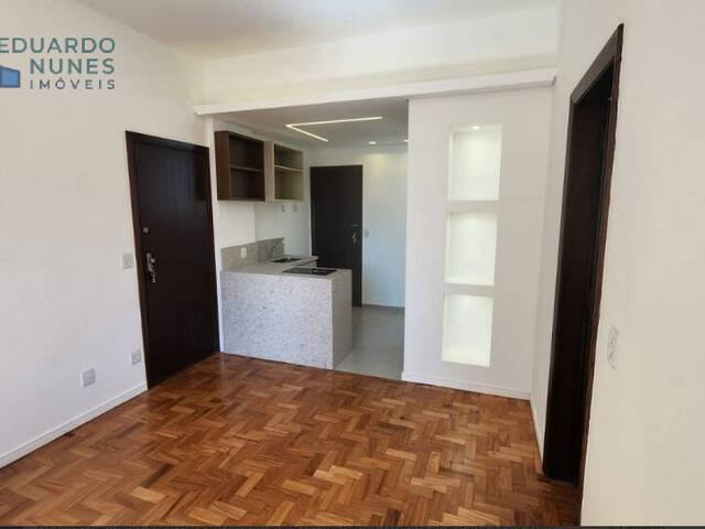 Apartamento para Venda em Belo Horizonte - 2