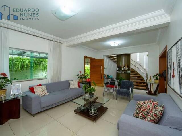 Casa para Venda em Belo Horizonte - 2